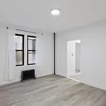 Accessible Apartment 686