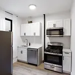 Accessible Apartment 686