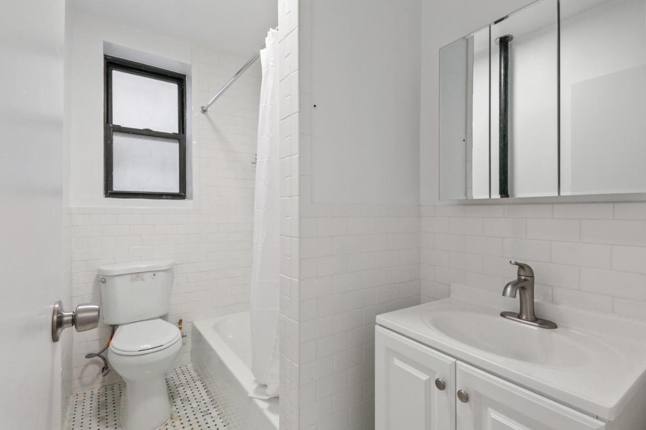 Apartment Accessible 686 *
